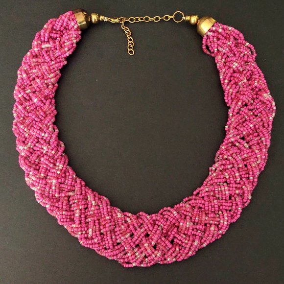 Braided hot pink and clear seed bead necklace - Picture 6 of 11